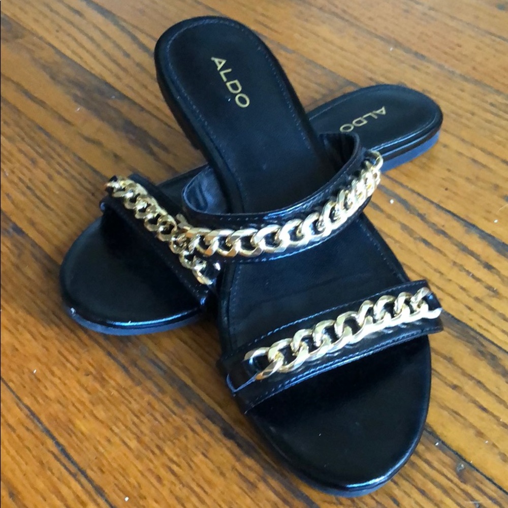 Black Aldo Chain Sandals